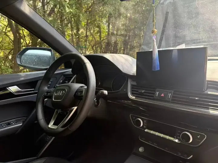 Audi Q5 2025 photo 3
