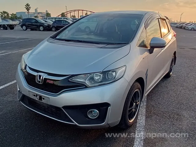 Honda Fit 2016 photo 2