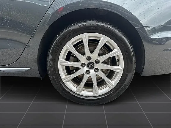 Audi A4 2024 photo 5