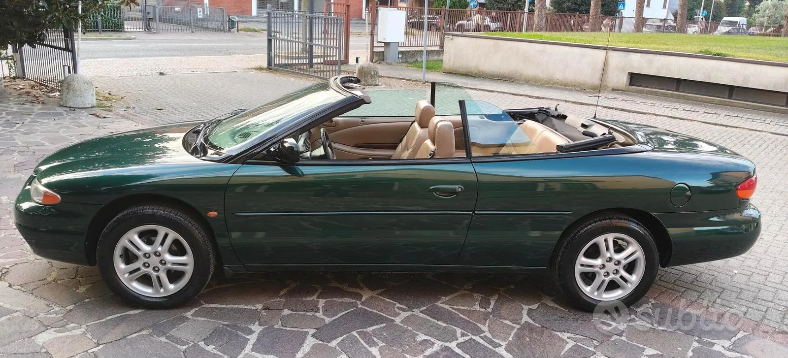 Chrysler Stratus