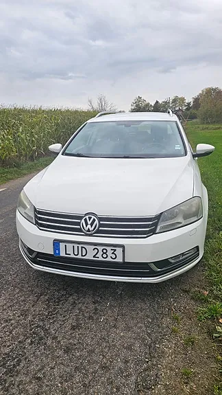 Volkswagen Passat 2012 photo 3