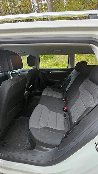 Volkswagen Passat 2012 photo 5