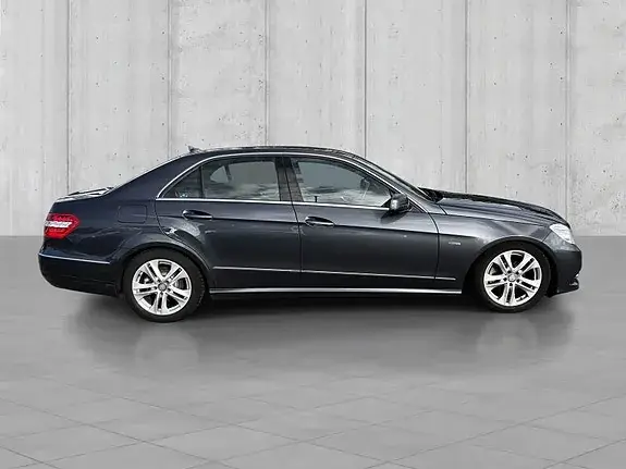 Mercedes-Benz E 220 D 2011 photo 4