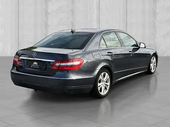 Mercedes-Benz E 220 D 2011 photo 5