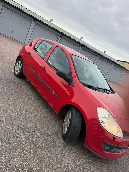 Renault Clio 2007 photo 3