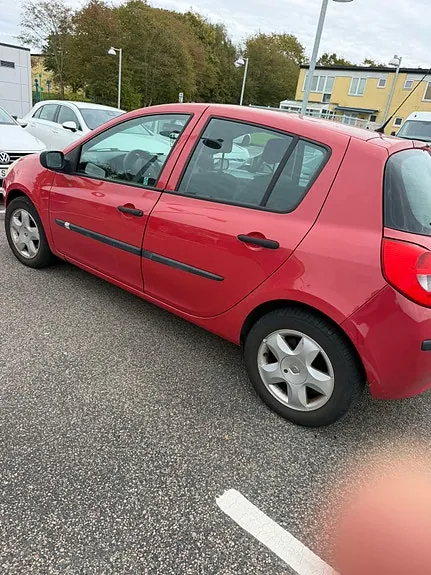 Renault Clio 2007 photo 2
