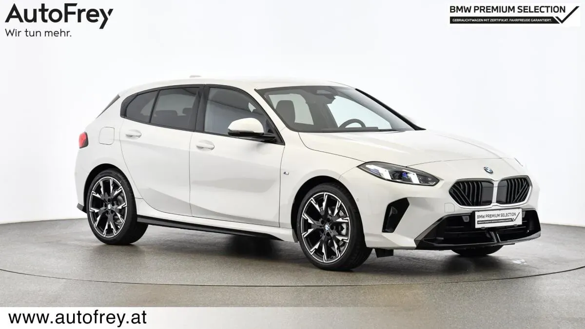 BMW 1 Series 2025 photo 3