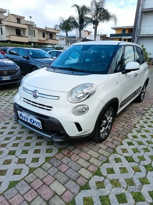 Fiat 500L 2014 photo 2