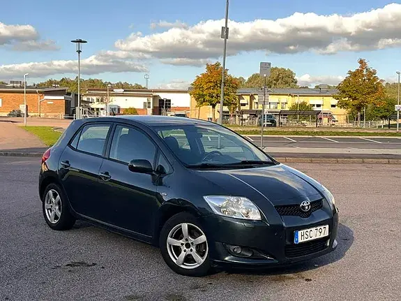 Toyota Auris 2007 photo 2