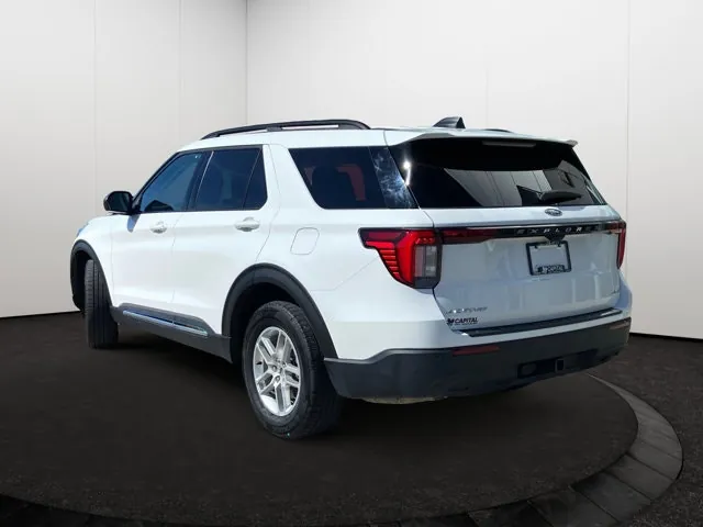 Ford Explorer 2025 photo 4