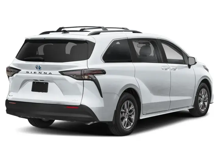 Toyota Sienna 2025 photo 2