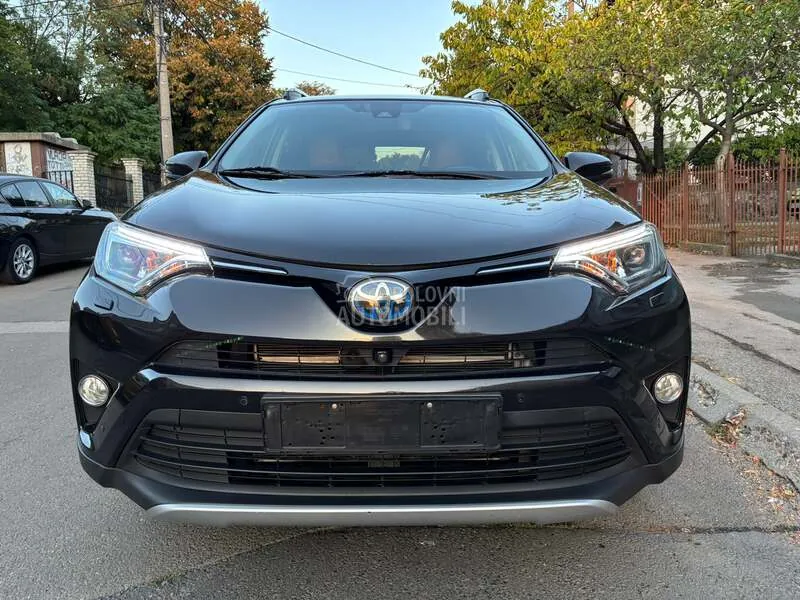 Toyota Rav 4 2016 photo 4