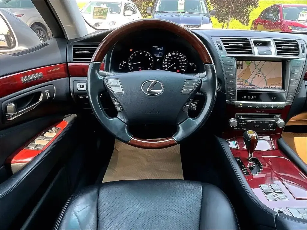 Lexus Ls 2010 photo 5