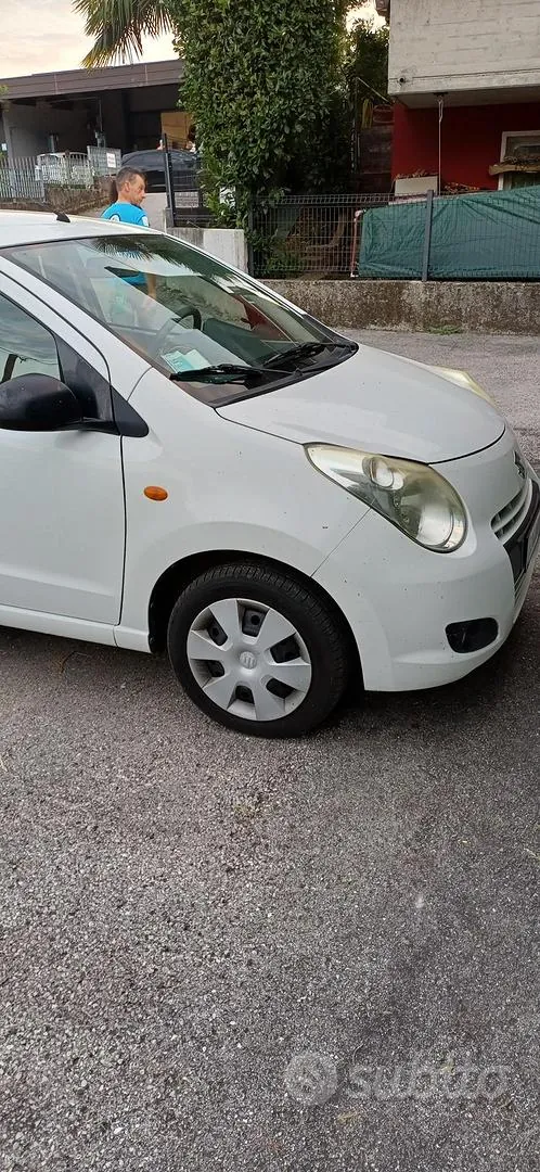 Suzuki Alto 2011 photo 2