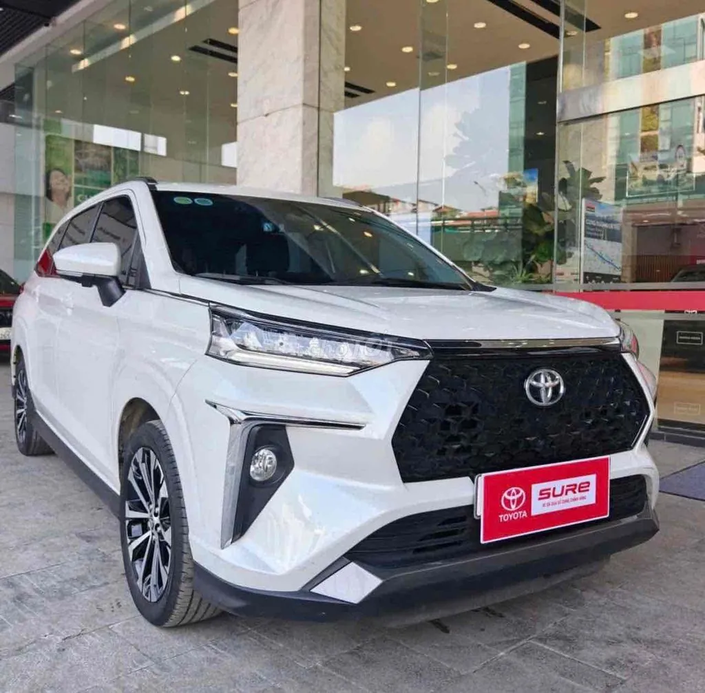 Toyota Veloz Cross