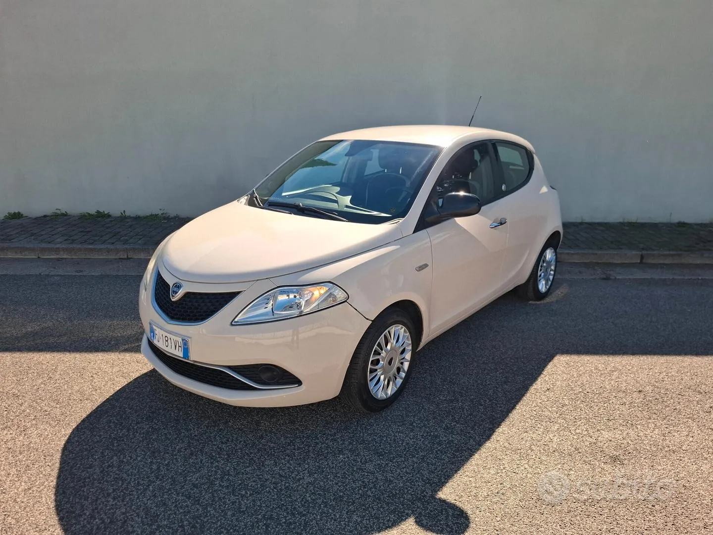 Lancia Ypsilon