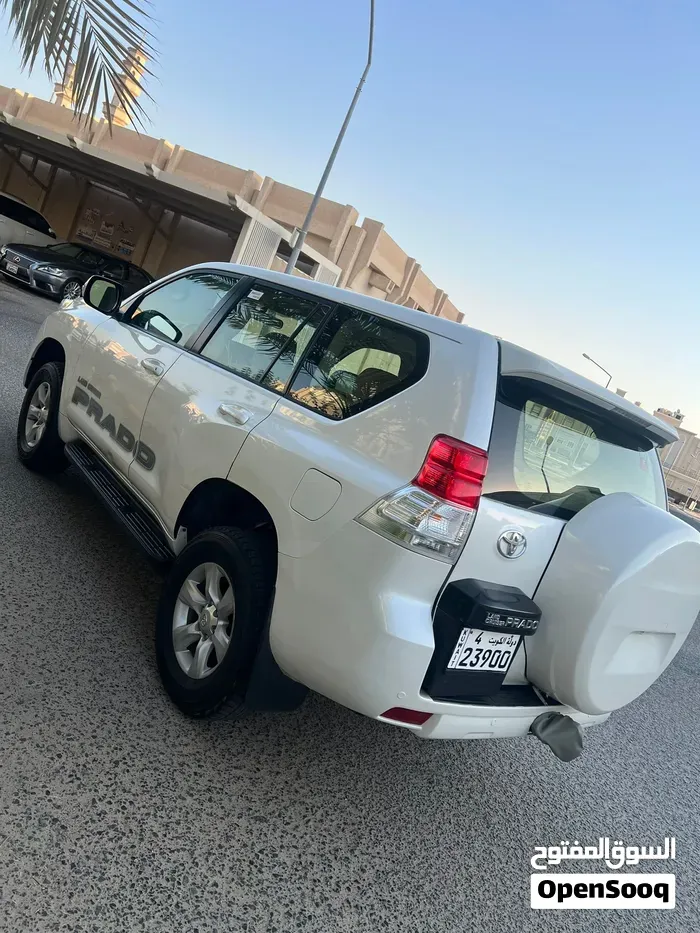 Toyota Prado 2013 photo 2