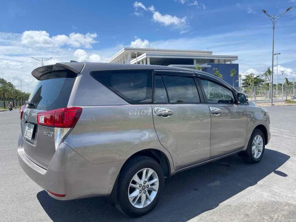 Toyota Innova 2016 photo 2