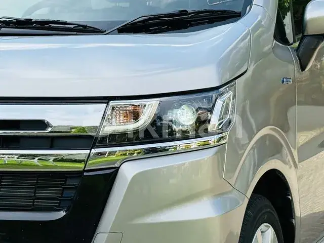 Suzuki Wagon R 2024 photo 2