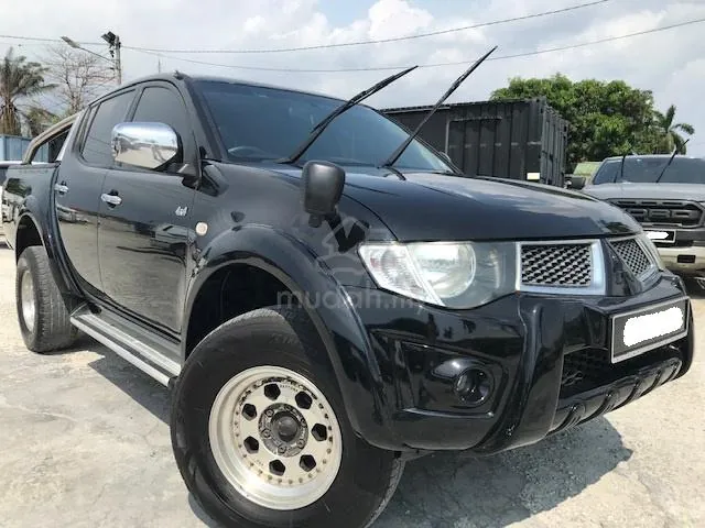 Mitsubishi Triton