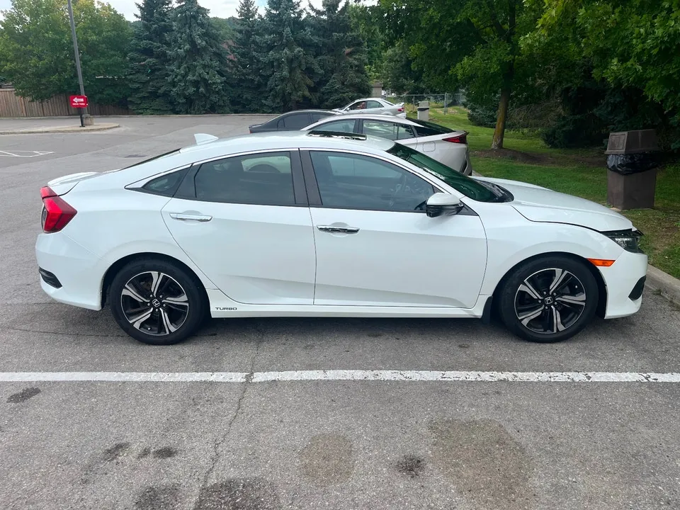 Honda Civic 2017 photo 2