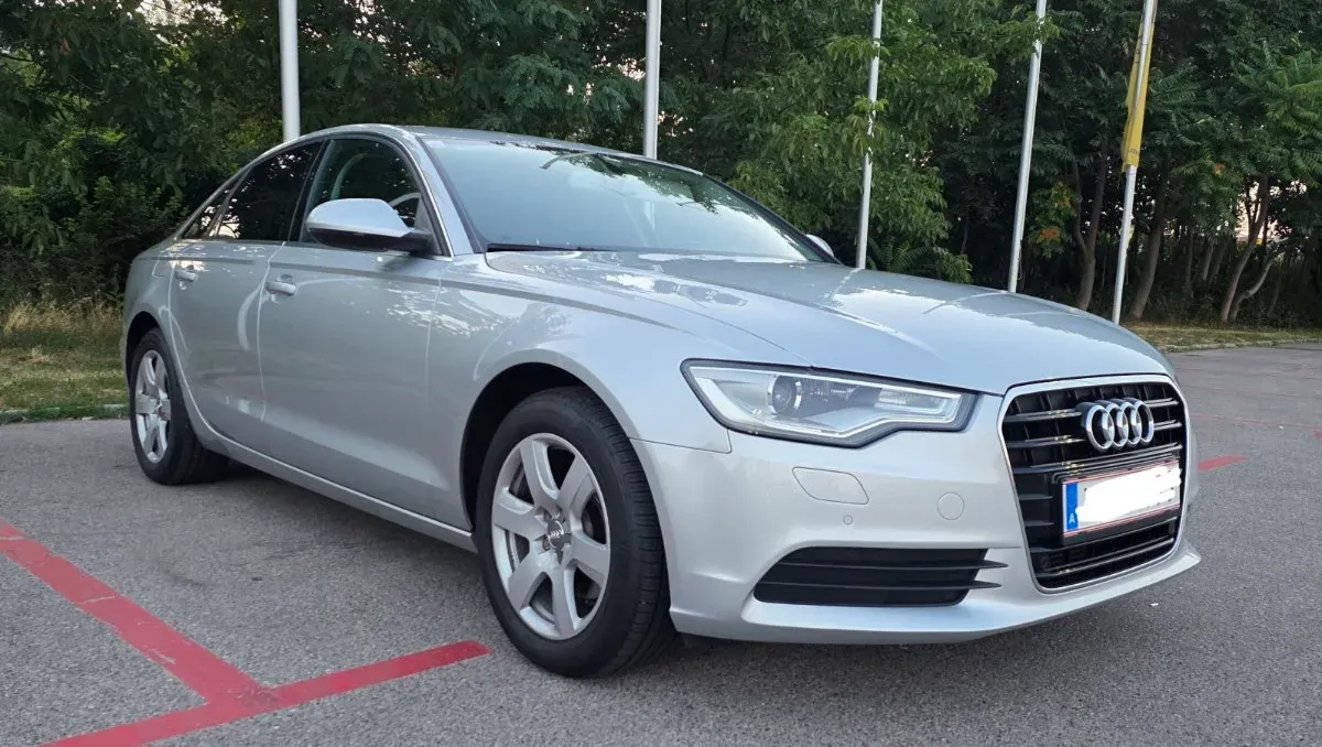Audi A6 2012 photo 2