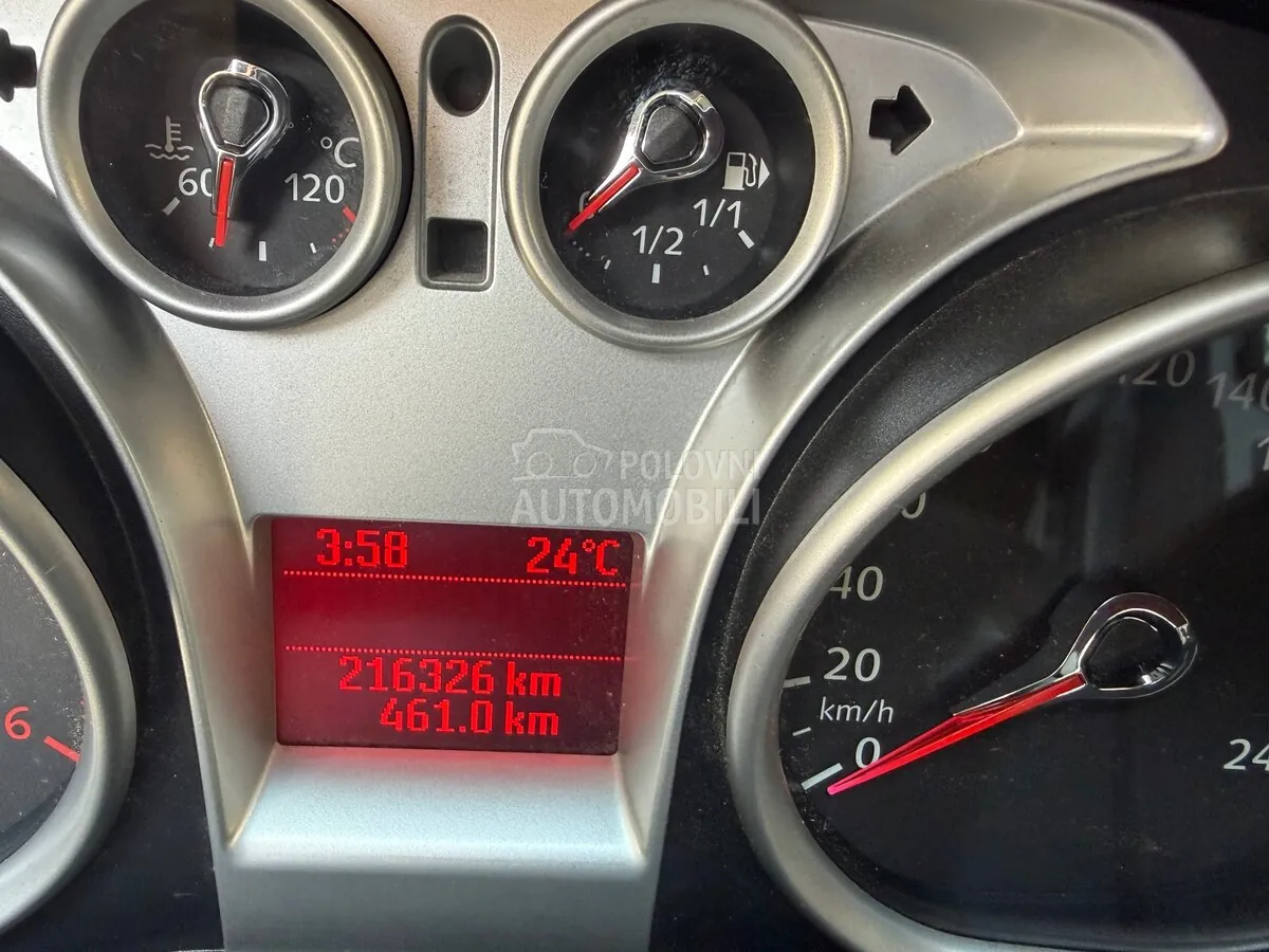 Ford Focus 2010 photo 2