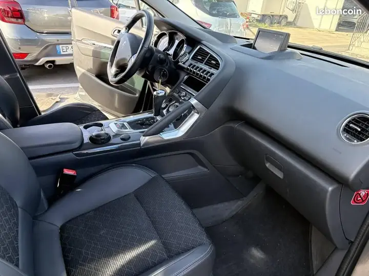 Peugeot 3008 2015 photo 5