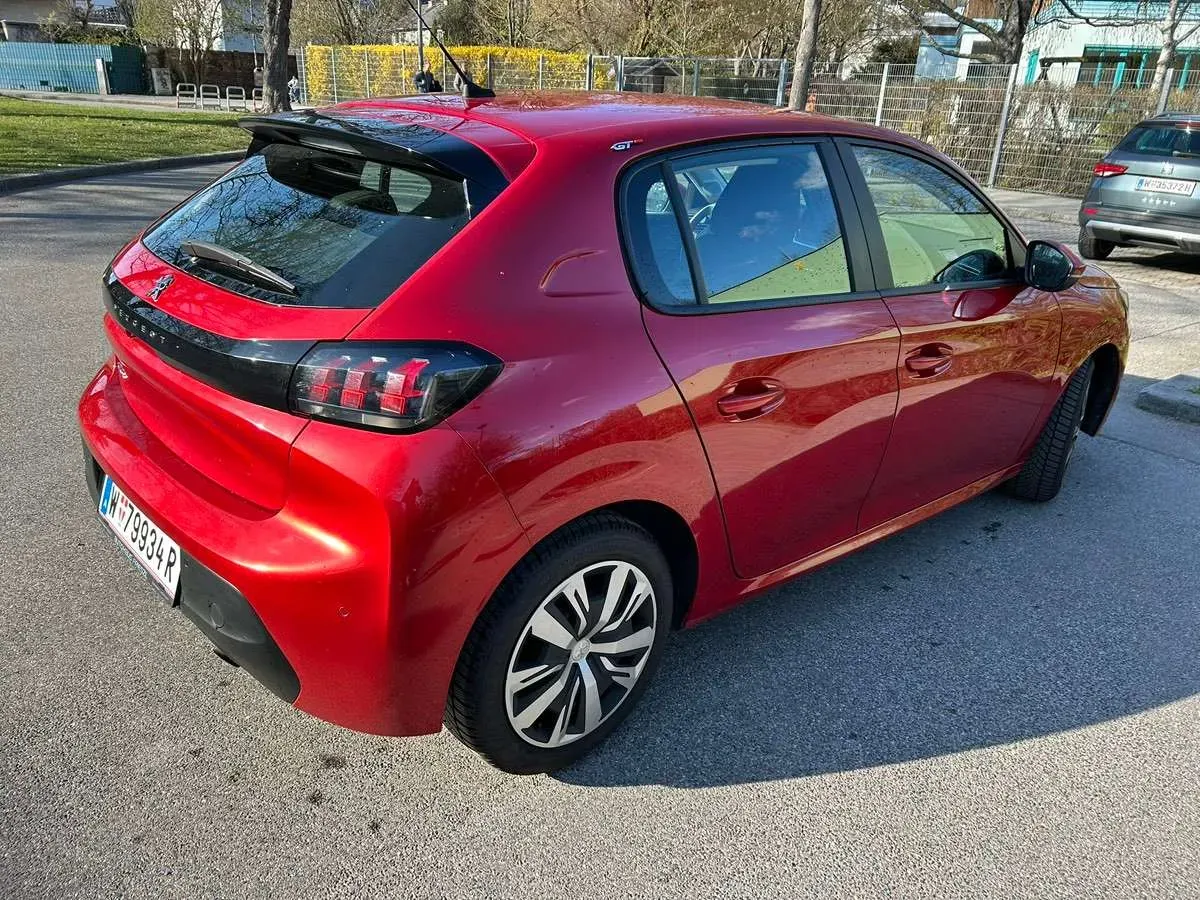 Peugeot 208 2020 photo 2