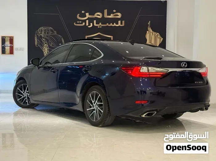Lexus Es 2018 photo 2