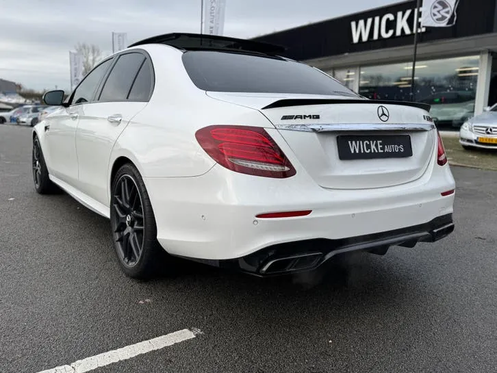 Mercedes-Benz E-Class 2019 photo 3