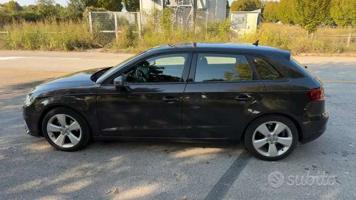 Audi A3 2013 photo 2