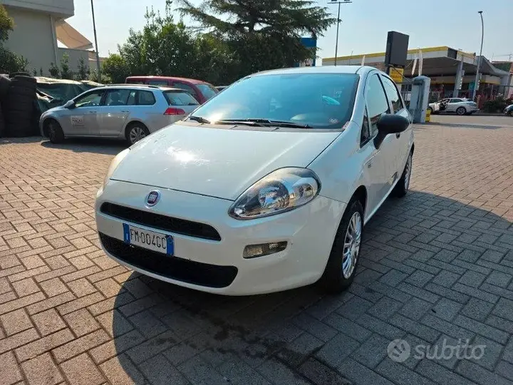 Fiat Punto 2017 photo 2