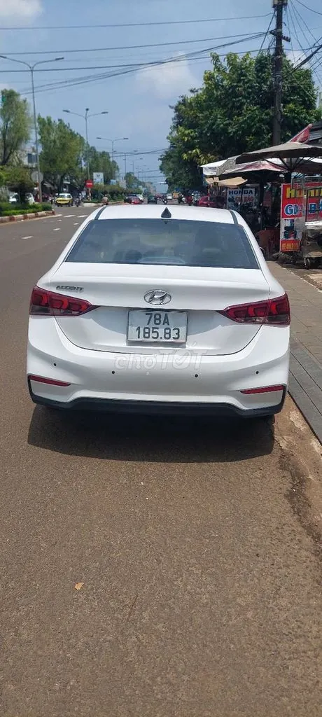 Hyundai Accent 2018 photo 2