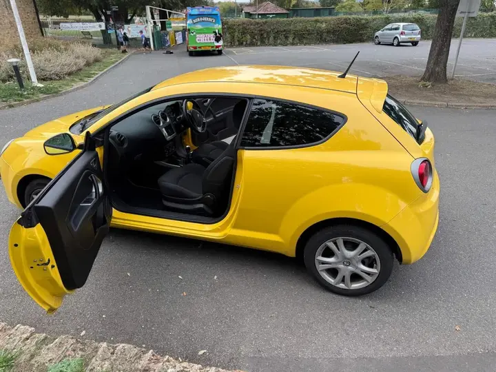 Alfa Romeo Mito 2011 photo 5