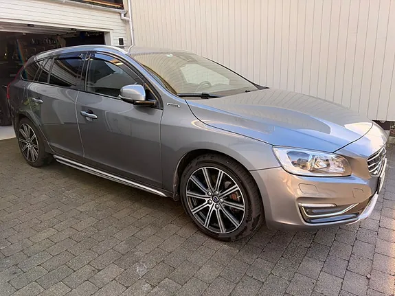 Volvo V60 2018 photo 2