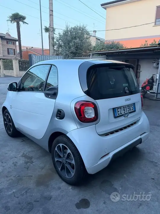 Smart Fortwo 2015 photo 4