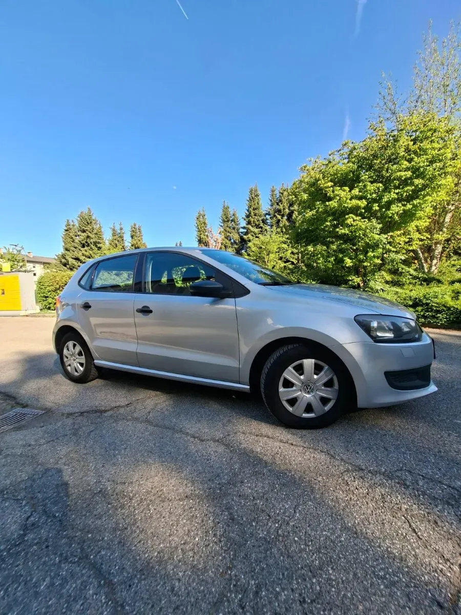 Volkswagen Polo 2013 photo 2