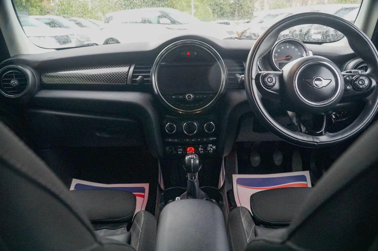 Mini Hatch 2018 photo 4