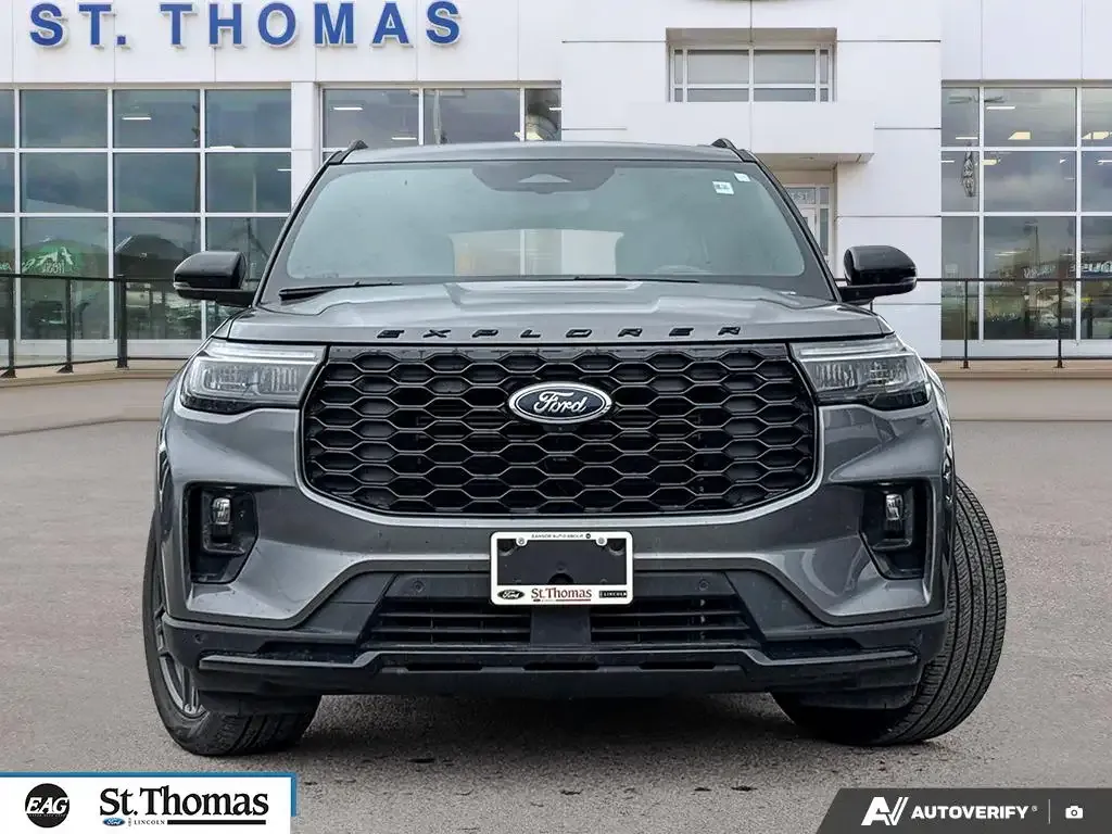 Ford Explorer 2025 photo 2