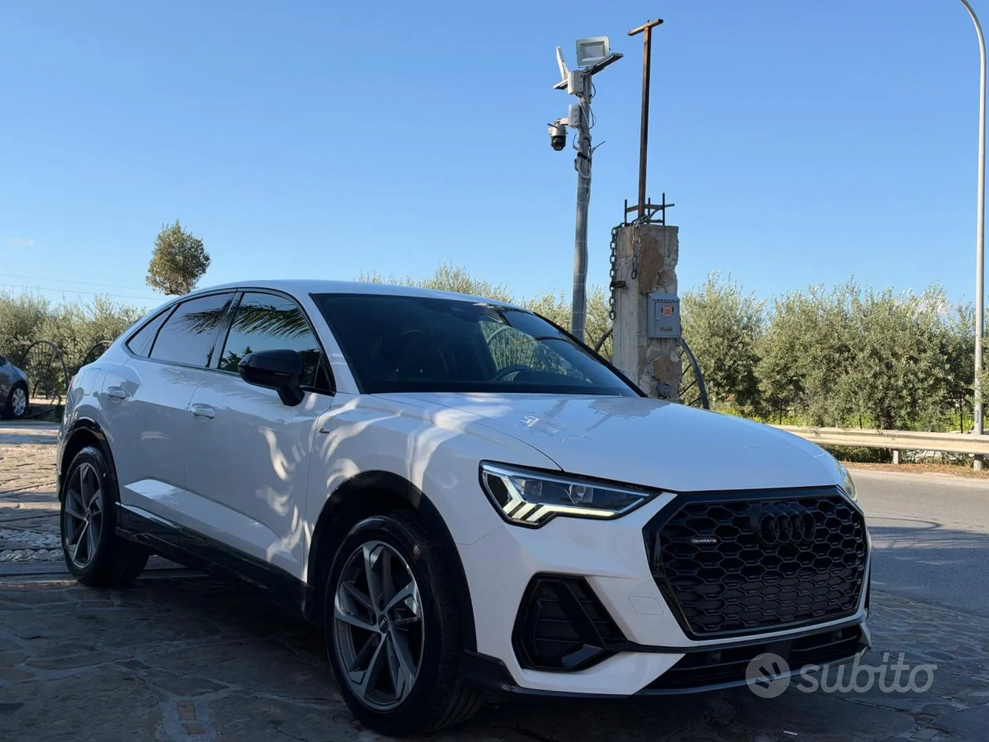 Audi Q3 2020 photo 2