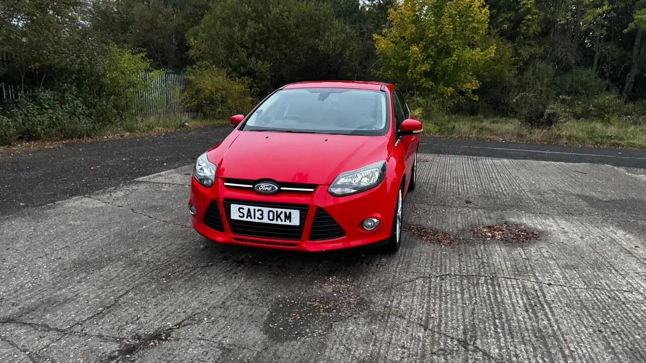 Ford Focus 2013 photo 2