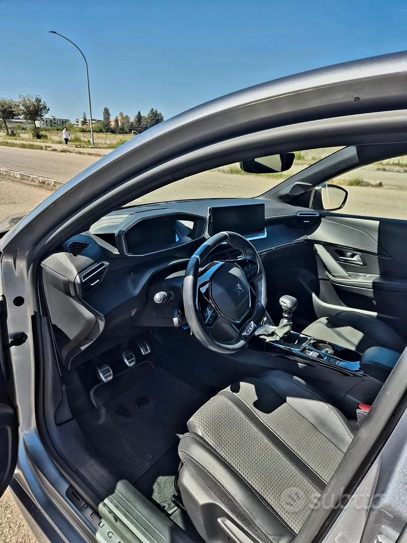 Peugeot 208 2020 photo 5
