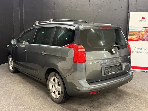 Peugeot 5008 2011 photo 5