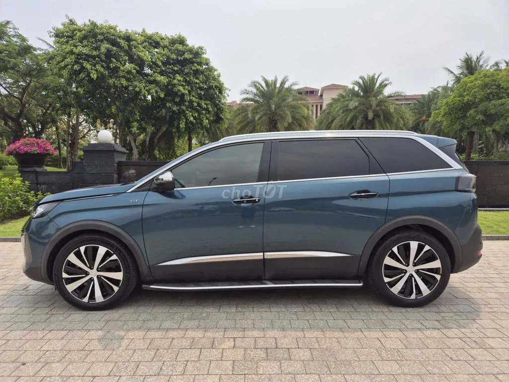 Peugeot 5008 2022 photo 3
