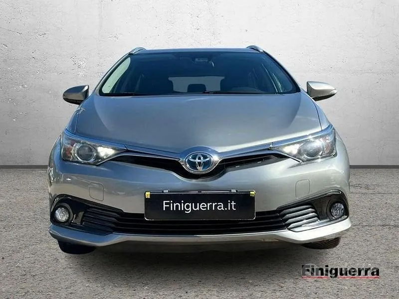 Toyota Auris 2015 photo 2