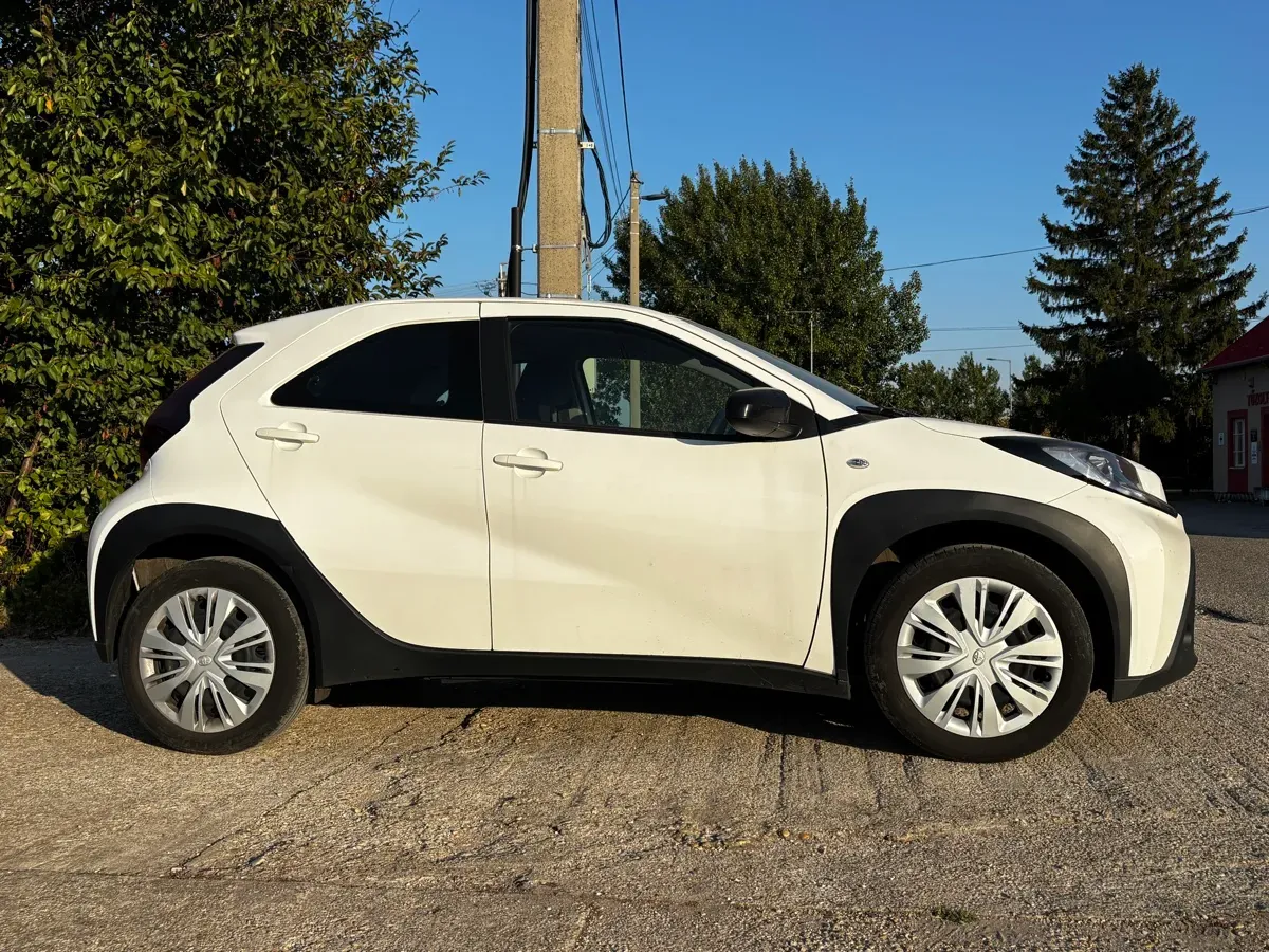 Toyota Aygo 2022 photo 2