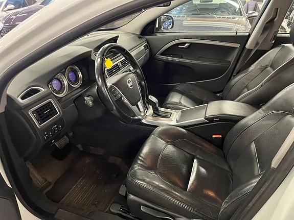 Volvo V70 2013 photo 5