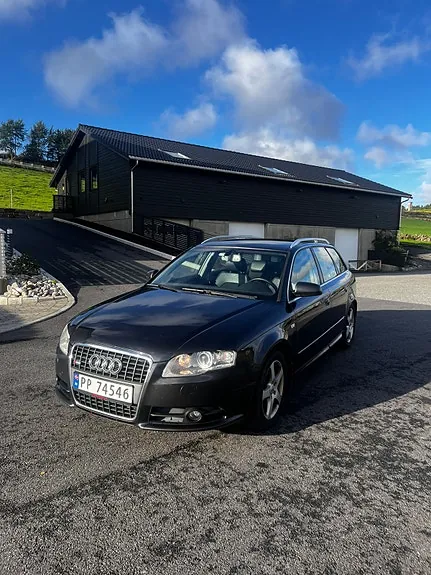 Audi A4 2008 photo 4