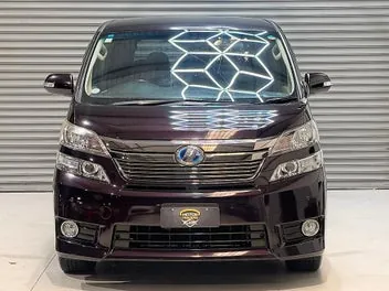 Toyota Vellfire 2013 photo 3